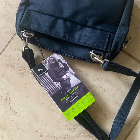 New Travelon navy crossbody - Picture 3 of 7